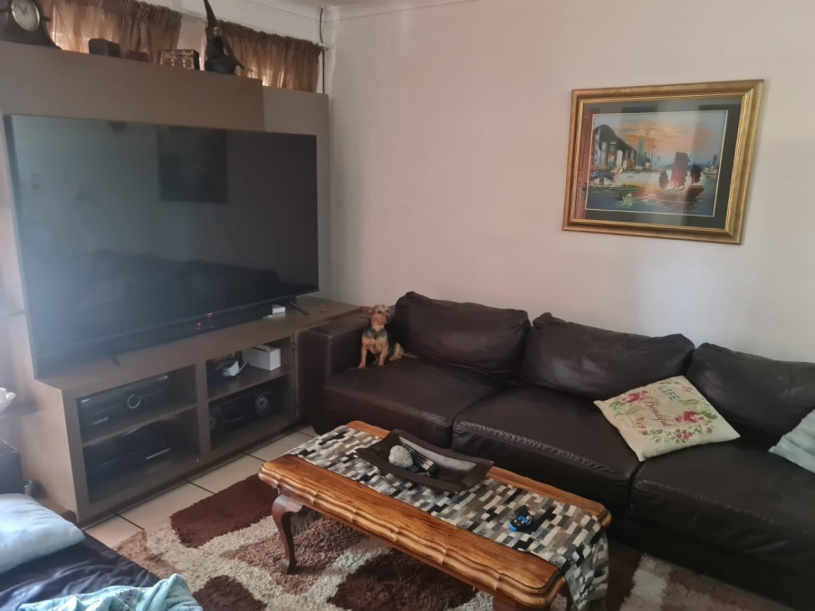 3 Bedroom Property for Sale in Langenhovenpark Free State